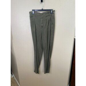 Treasure & Bond Womens Green Pleated Tapered Pants 8 Lightweight Casual Style